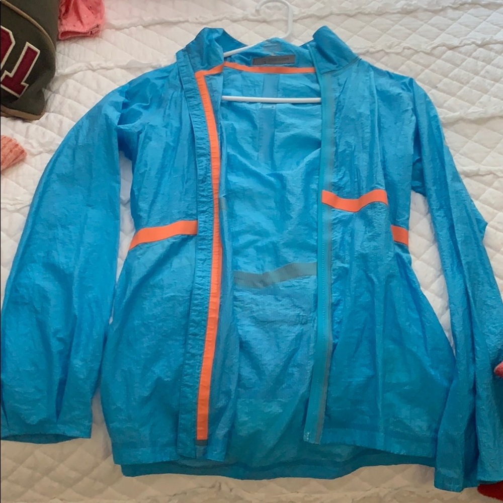 Nike phenomena running jacket